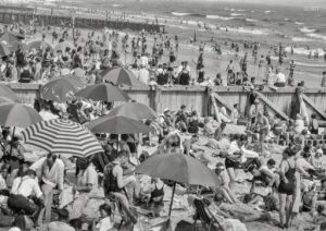 beach scene 1927